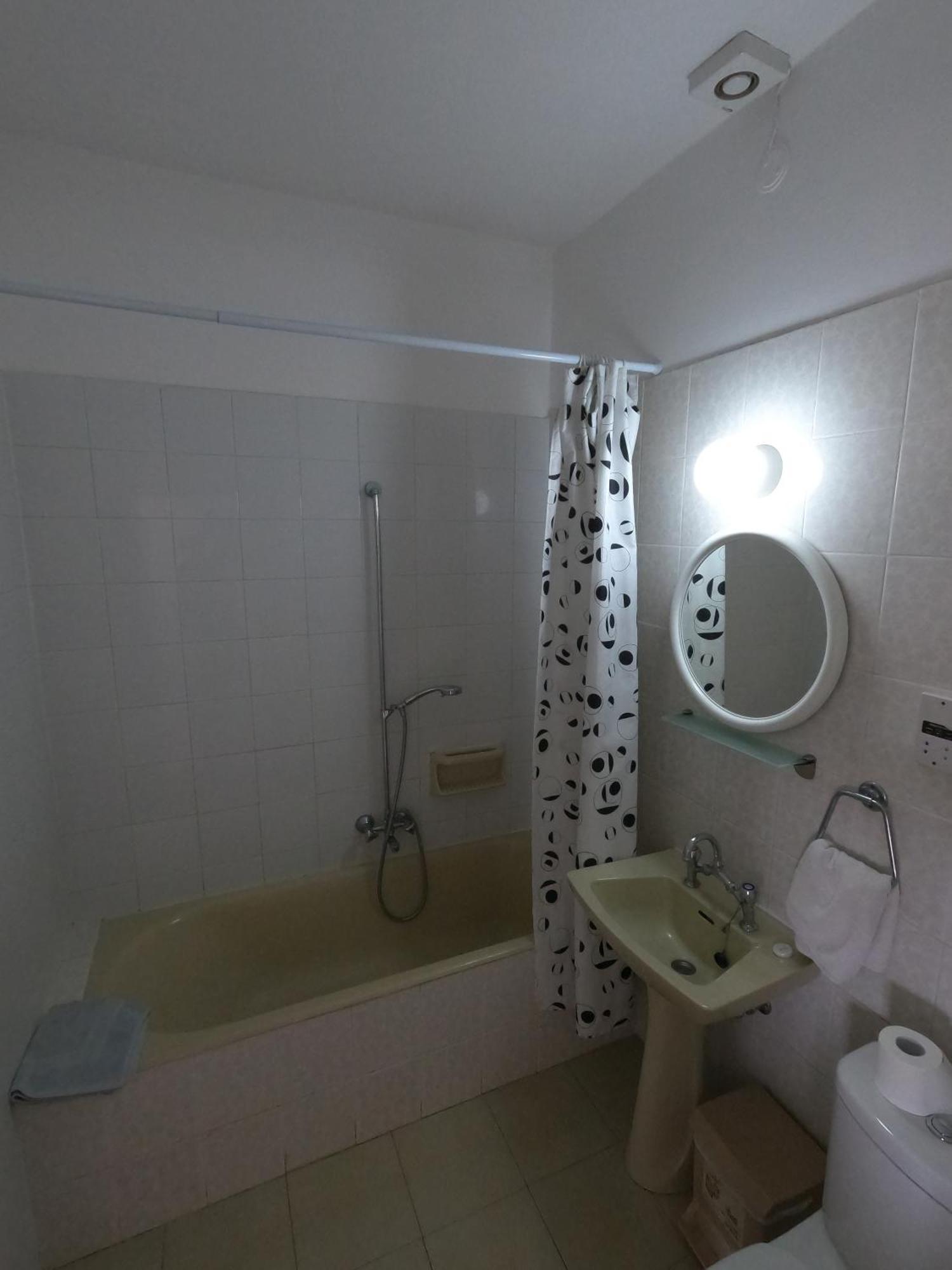 Island Budget Apartments Paphos Exterior photo